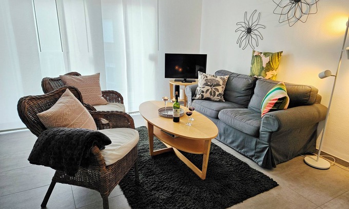Zingst Apartment | "Relaxing vacation apartment in Zingst: ideal for families and beach lovers"