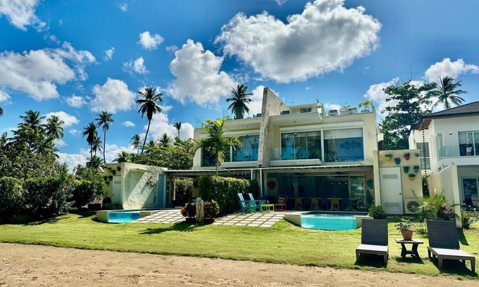 Portillo Villa | Relaxing Beachfront Villa in Portillo Las Terrenas w/optional 6 or 3 bedrooms