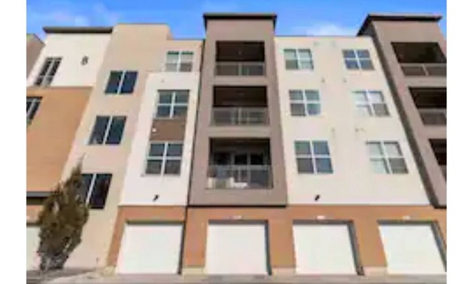 Draper Apartment | Relaxing, Clean, Great Location with Gym, Hot Tub, Yoga