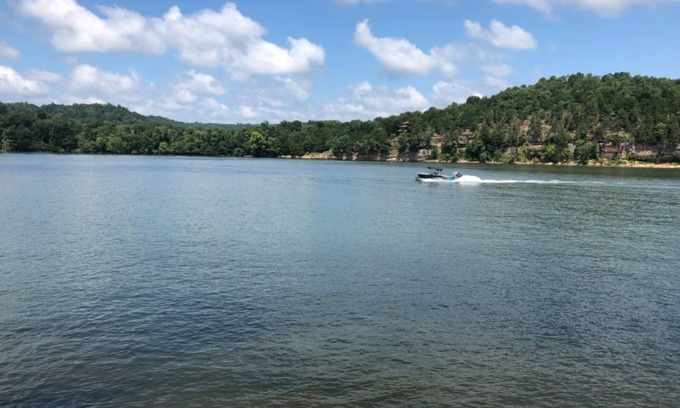Flatwoods RV Rental | Relaxing-Cozy Water Front RV Lot overlooking the Tennessee River - Kentucky Lake