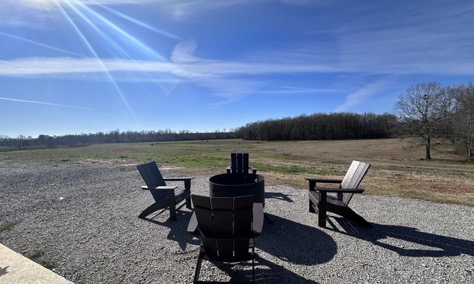 Panola House | Relaxing gameday or hunting retreat on 150 acres w/loft