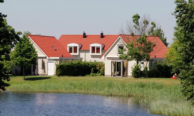 Heel House | Relaxing Nature Escape