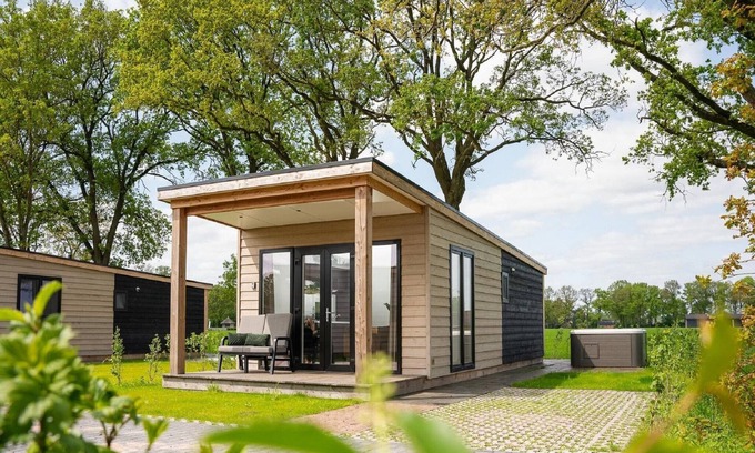 Municipality of Rijssen-Holten Cottage | Relaxing Stay Near Holten