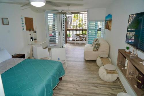 Vilomar Apartment | Relaxing Studio Near El Yunque With Pool View