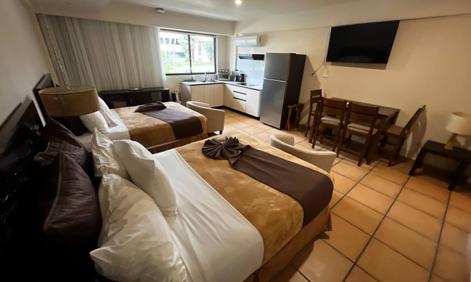 Playa Coronado Hotel | Relaxing SUITE Coronado Chame. Close to everything! and fully equipped kitchen.