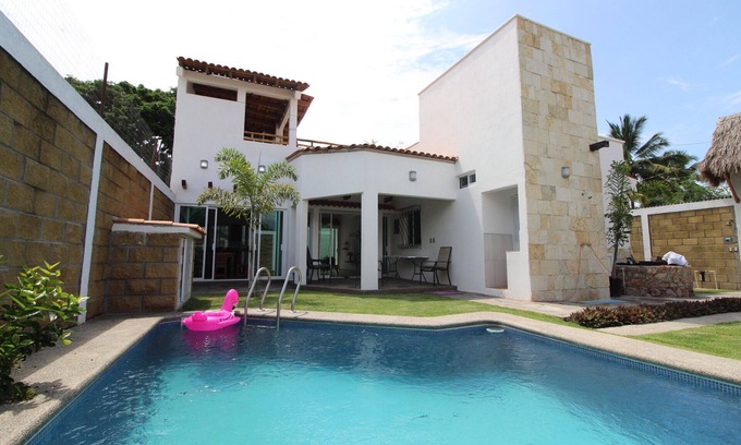 Lo de Marcos House | Relaxing Vacation house - 5 min from the beach!