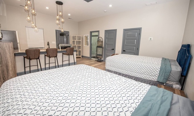 Dawsonville House | Remodeled 2 bedroom home 4 beds Dawsonville 7 miles Atlanta Motorsport
