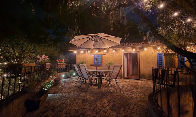 Tetlatlahuca Apartment | Remus: Your Rooftop Refuge in Val'Quirico