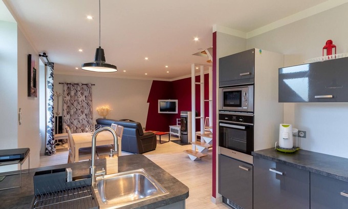 Soing-Cubry-Charentenay Cottage | Renovated house with garden near the Saône