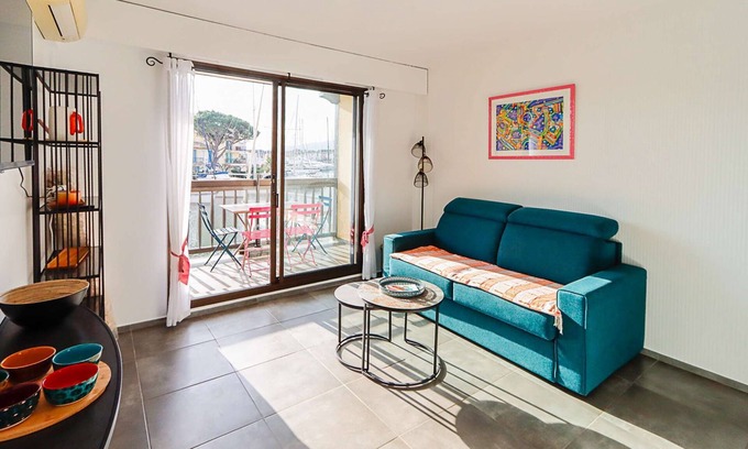 Port Grimaud Apartment | Renovated 2-room apartment in Port Grimaud - A/C, WIFI, Balcony