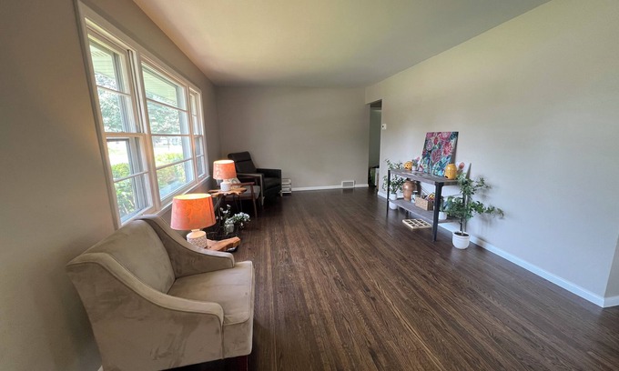 East Bloomington House | Renovated 3-bedroom house with granite and hardwood located near MOA and MSP