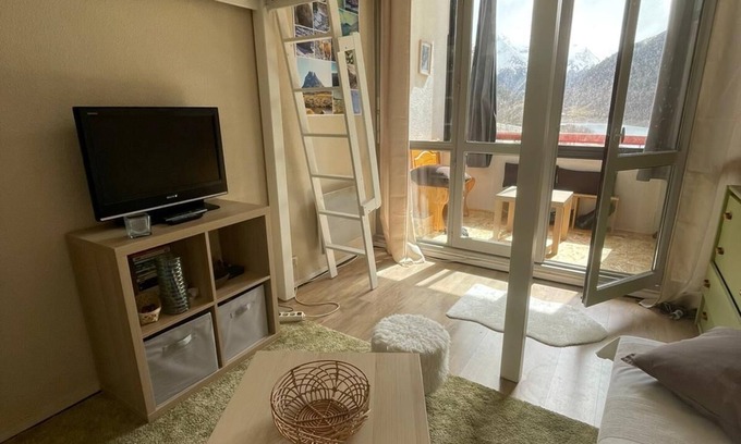 Gabas Apartment | Renovated 4-person studio with lake view Artouste Fabrège