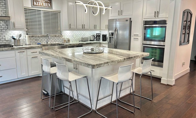 Willow Meadows/Willowbend Area House | Renovated 5 Bedroom, 4 Bath Private Home Fully-furnished near MDA, TMC, Galleria