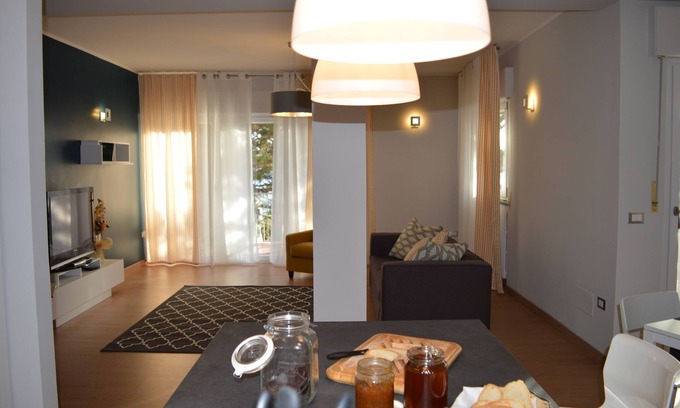 Assisi Apartment | Renovated apartment a stone's throw from the center of Assisi-up to 6 people
