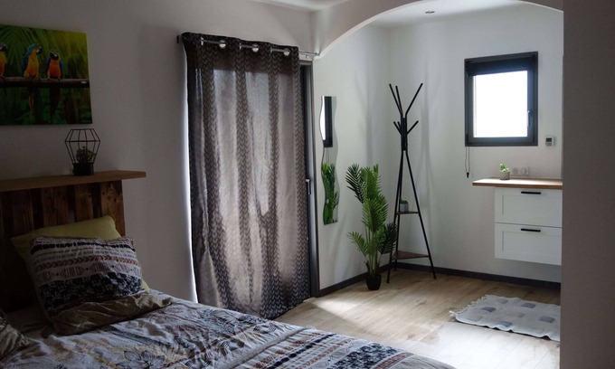 Auga House | Renovated Béarnaise barn. In the countryside, 20 min from Pau. Ideal for families
