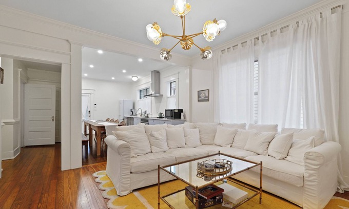 Metropolitan Apartment | Renovated Bright + Airy Home in Prime Location by Lucky Savannah