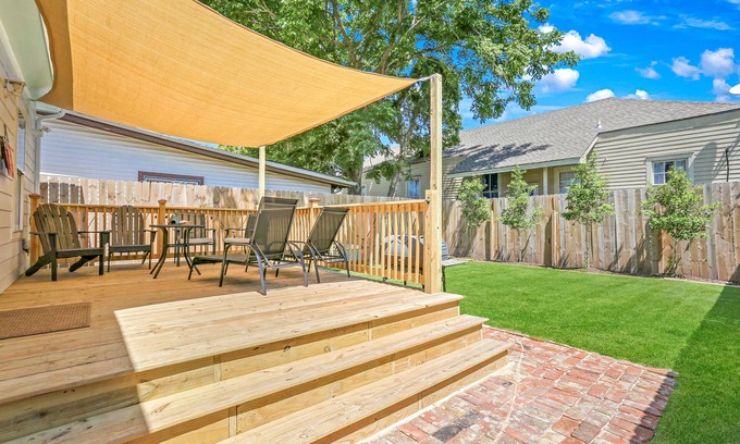 West Riverside Apartment | Renovated Historic 4BR House Near Magazine St & Uptown