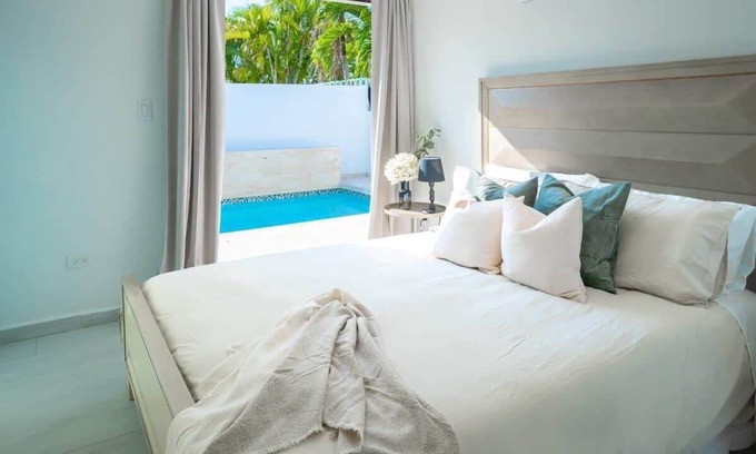 Dorado del Mar House | Rent a Charming Bedroom in Dorado del Mar