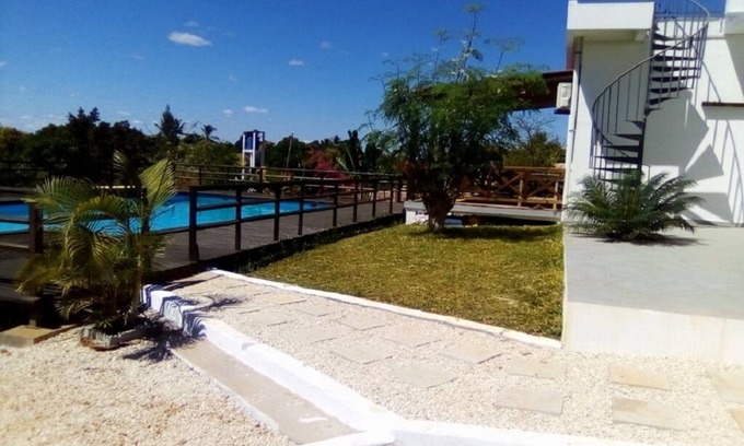 Mahajanga Villa | Rental Vacation Villa Majunga. 6 people. Charming villa with swimming pool.