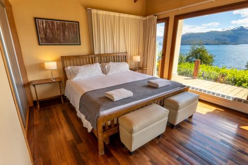 Angostura House | RentUp - Casa con vista panorámica al lago Nahuel Huapi