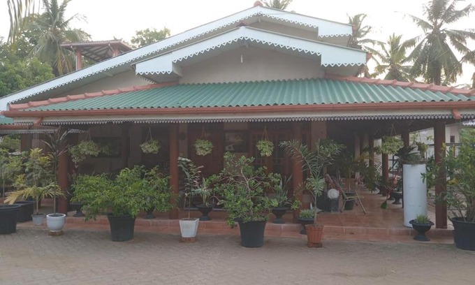 Buttala House | Renuka Holiday Inn