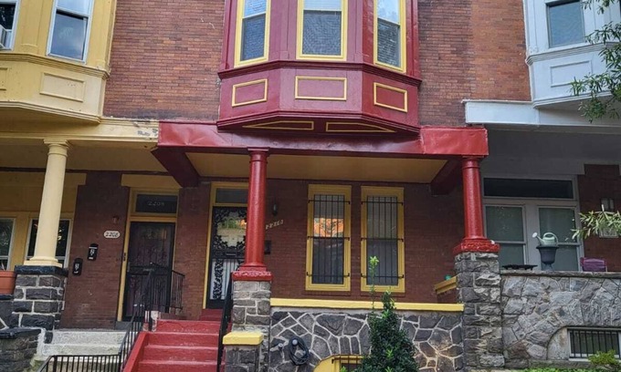 Downtown Baltimore House | Reservoir Hill Mansion - Charming 4-bedroom house w/3 full bathrooms