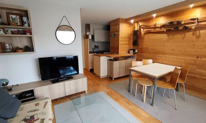Montgenevre Apartment | Residence Chamoisiere - Large studio next to the slopes