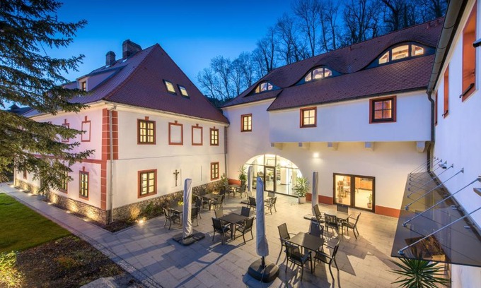 Hluboka nad Vltavou House | Residence Hluboká