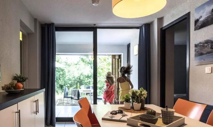 Casteljau Apartment | Residence Lou Castel* - Vacances Bleues - 3 Rooms 4 People