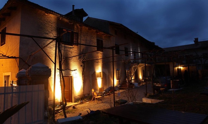 Komen House | Residence Muzica