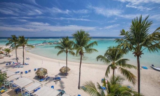 Caribbean Islands Apartment | Residence Perla Marina Boca Chica Seafront