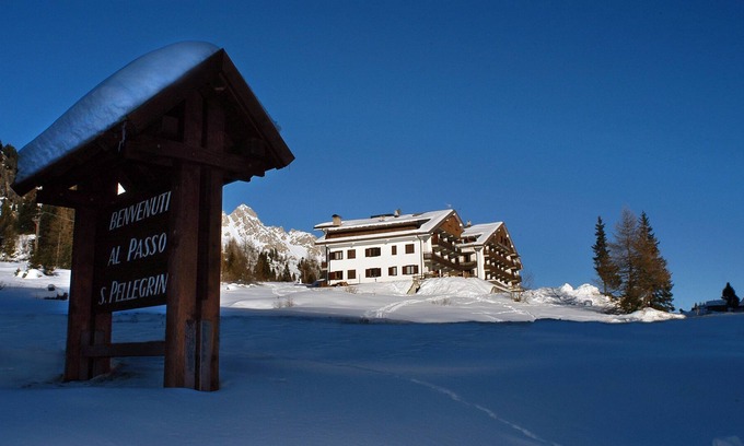 San Pellegrino Pass Hotel | Residence Rododendro