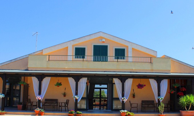 Marina di Modica Villa | Residential complex of cottages 50 meters from the beach