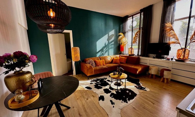 Hengelo Apartment | Residentie de Eikhof