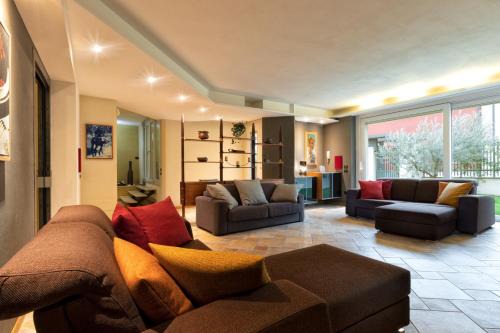San Michele House | Residenza Montebello