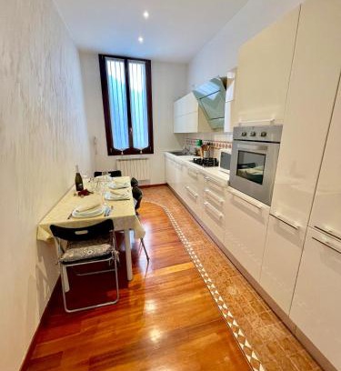Castello Apartment | Residenza Rossella