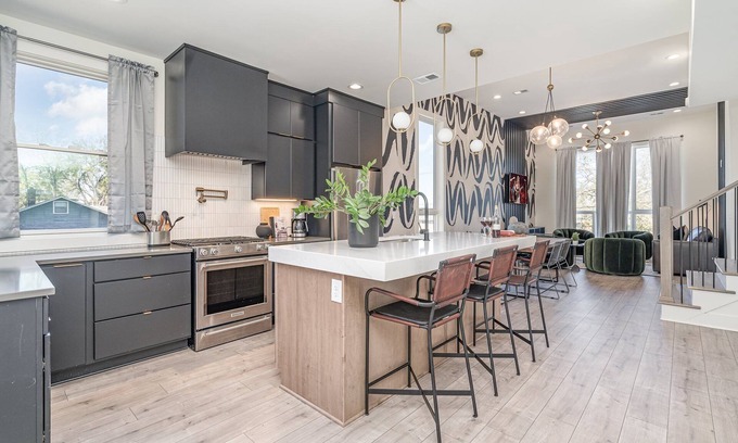 Edgehill House | Resonance - Modern Luxury - Stunning City Views
