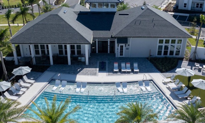 Four Corners Condo | Resort-Like Escape BBQ, Pizza Oven & Pickleball