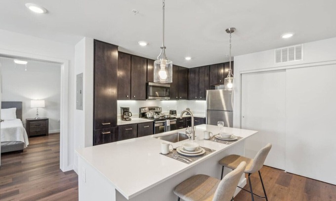 Marble Falls Apartment | Resort Style - mins from hospital - w/pool & gym