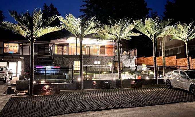 Delta Apartment | RESORT TYPE 2 BED 2 BATH SUITE IN A VERY LARGE HOME IN DELTA, BC