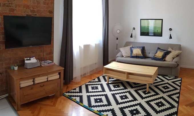 Brzezinka Apartment | ReStart Apartment - studio apartment for 6