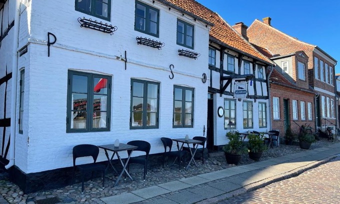 Ribe Bed & Breakfast | Restaurant Sælhunden