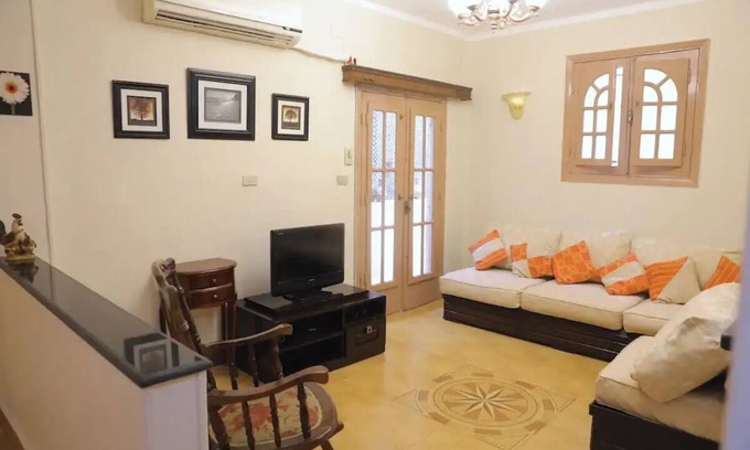 Heliopolis House | Restful One Bedroom Apartment