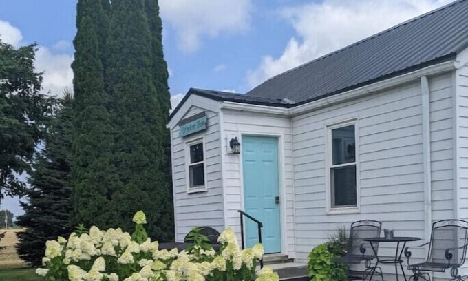 Palo Cottage | Retreat! 2 bedroom cottage!nPeaceful country setting