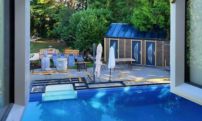 Stevenage House | Retreat by the Mill - perfect for a relaxing getaway (Pet-Friendly)