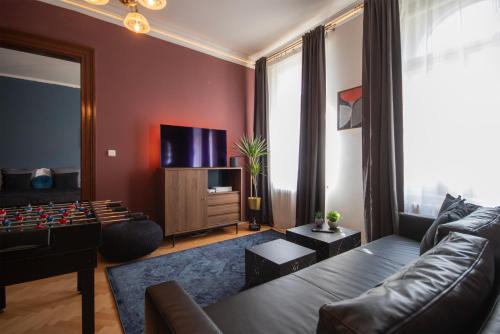 Nove Mesto Apartment | Retro Apartment Xbox, Cinema & Foosball in Prague