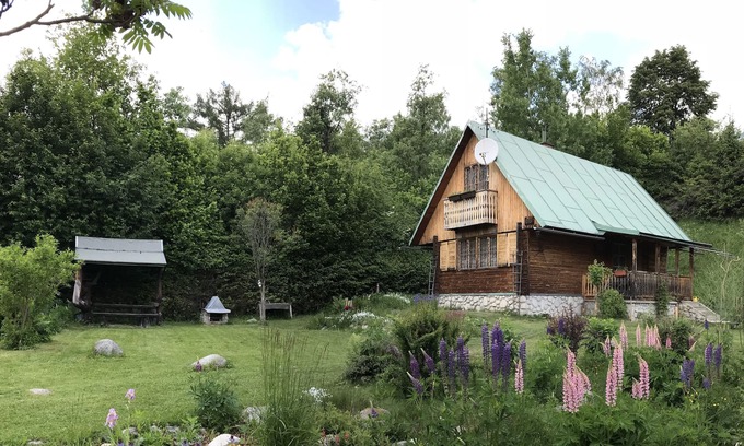 Stara Lesna Cottage | Retro Cottage in High Tatras
