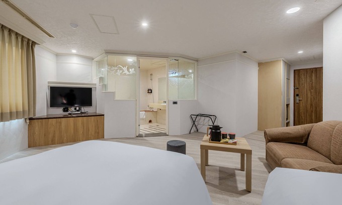 Kaohsiung City Centre House | Retro Kaohsiung
