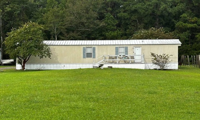 Gloucester House | Revival Retreat! A private and spacious 2 - bedroom home in charming Gloucester
