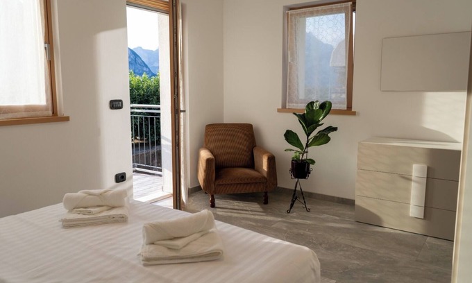 Lavis Apartment | Rey residents